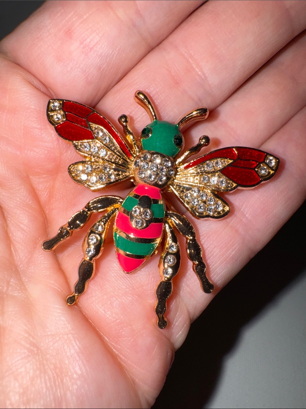 Honeybee Brooch
